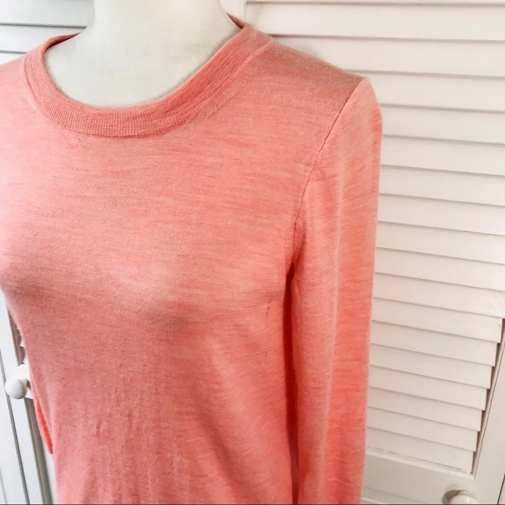 3/$25 J. CREW Pink Scoop Neck Sweater Size Medium